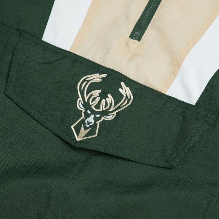 Milwaukee Bucks Pullover Half-Zip Jacket